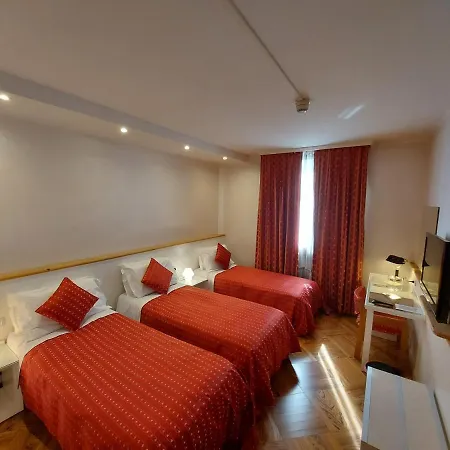 Hotel Posta 77-3