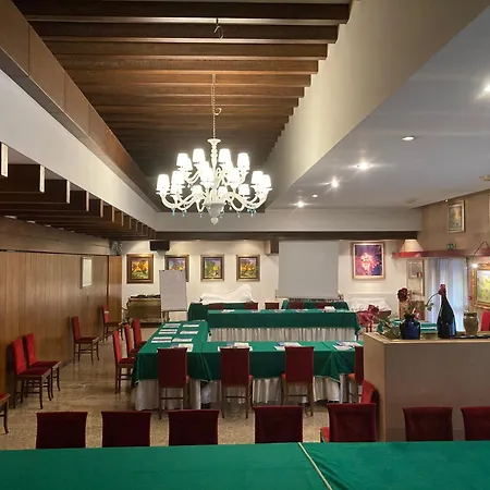 Hotel Posta 77-2